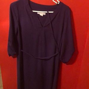 Vestido morado oscuro muy buena calidad